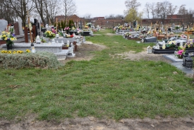 Kostka brukowa poprawi estetykę inowrocławskiego cmentarza