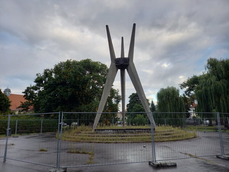 Rozbiórka Pomnika Tysiąclecia zablokowana przez społeczników. Czy zagrozi to inwestycjom MWiK?