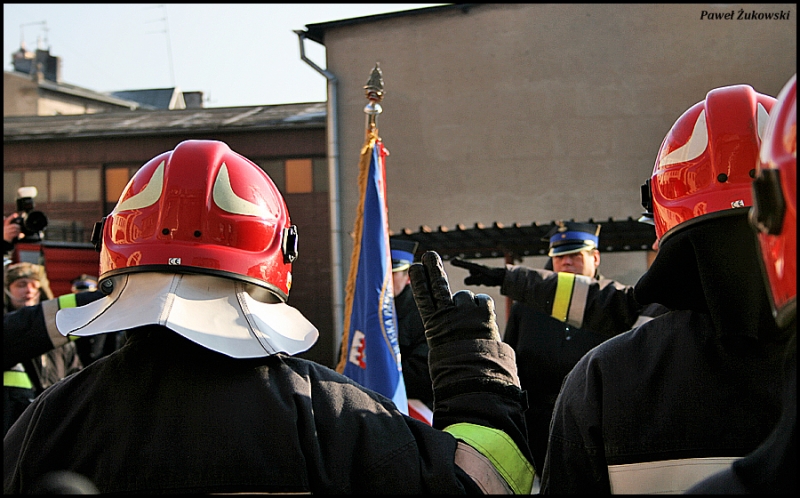 Strażacy zachęcają do montowania czujników dymu