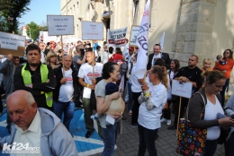 W Inowrocławiu protestowali przeciwko obowiązkowym sczepieniom