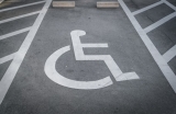 Parking lotniskowy dla niepełnosprawnych