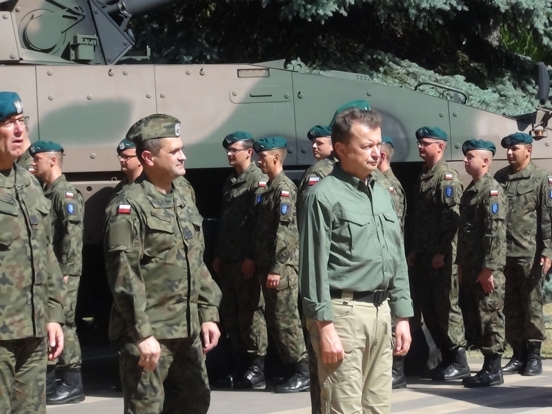 Komisja z udziałem ministra obrony narodowej zakończyła się awanturą polityczną. Miano dyskutować o rakiecie pod Bydgoszczą