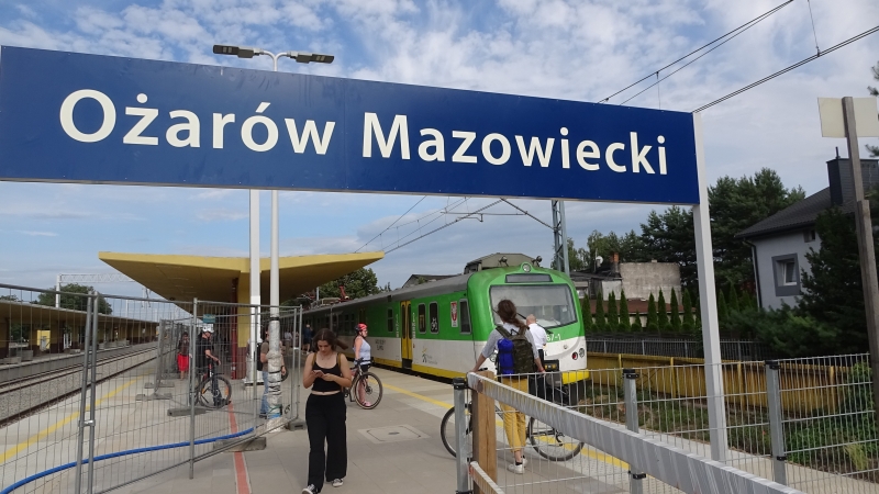 Dojazd koleją do Warszawy jest tragiczny. W czwartek doszło do poważnego paraliżu