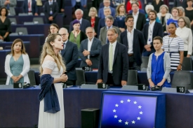 Parlament Europejski zainaugurował posiedzenie. Kto będzie szefem Komisji Europejskiej?