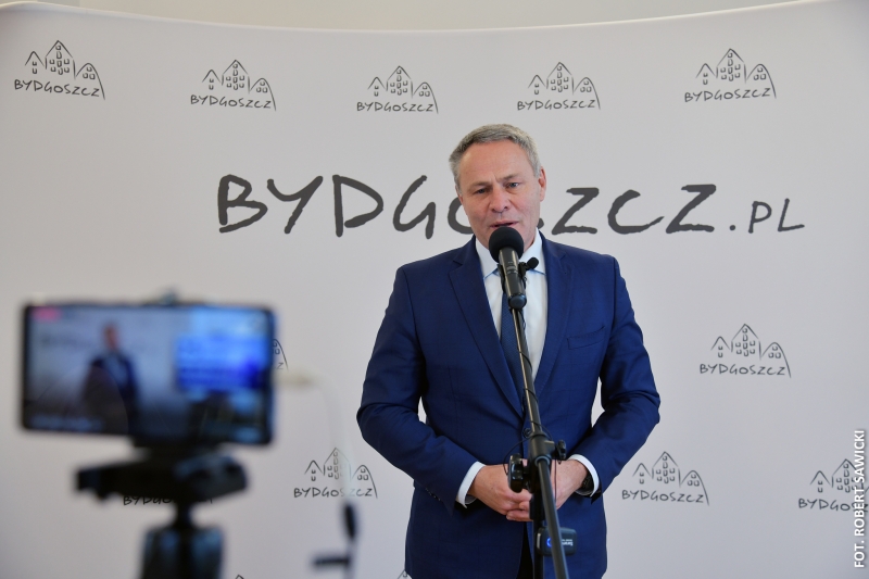Prezydent Bydgoszczy dostał od parlamentarzystów i Prezydenta RP podwyżkę