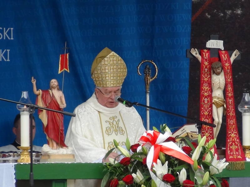 Biskup Tyrawa wsparł finansowo fundację, która wspiera ofiary nadużyć seksualnych