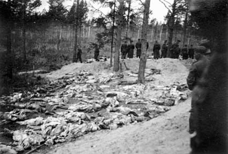 Катинь 1943 р. - величезна рана для польського народу.