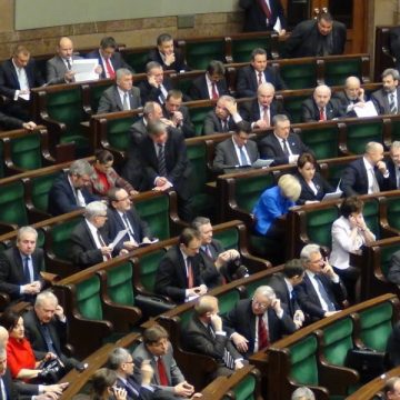 Chojnacki krytykuje słabość zespołu parlamentarnego