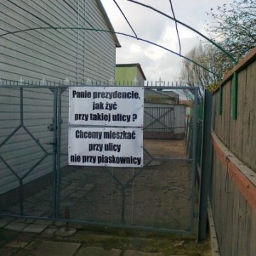 Gruntówkę przemianować na drogę wojewódzką? Absurd!