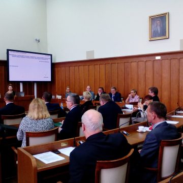 Sesja sejmiku kończy się wolą porozumienia