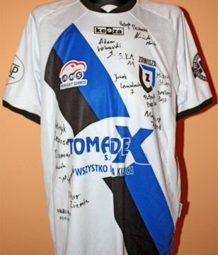 dac333e99ae7e323f6cf4ece00547186 Koszulka kapitana Zawiszy do zdobycia w charytatywnej aukcji