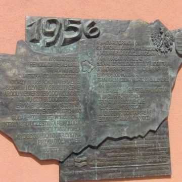 Trochę wstyd pokazać ambasador taką tablicę