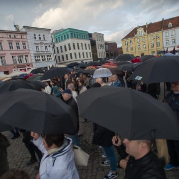 Projekt ,,Ratujmy Kobiety” zakładał więzienie za krytykę aborcji