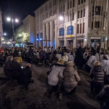847f89ed605bac1e097c60c6a0cf99ef Dzisiaj wieczorem droga krzyżowa ,,W jej oczach”