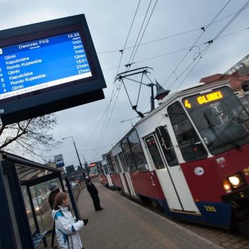 Sprawa bezpłatnych przejazdów dla osób represjonowanych rusza do przodu