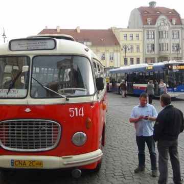 Na majówkę zabytkowym autobusem