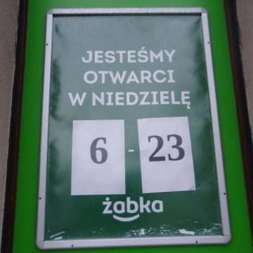 Popularna sieć handlowa próbuje obchodzić zakaz