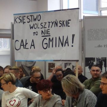 Białe Błota zakończyły sesje budżetową. Urzędnicy muszą liczyć się z cięciami pensji