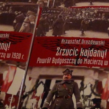 ,,Zrzucić kajdany!” – książka na 100. rocznicę powrotu Bydgoszczy do Polski