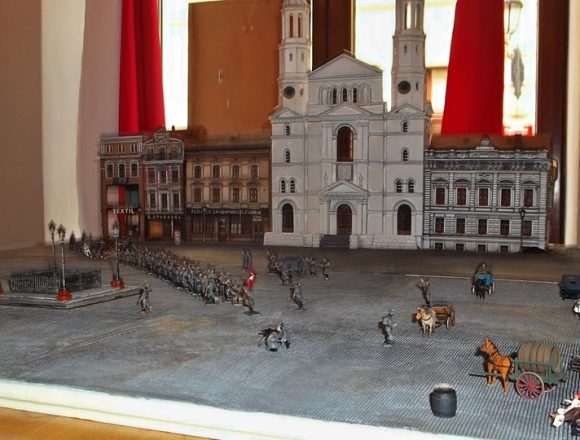 pierzeja1 Radny chce, aby województwo kupiło działki po zachodniej pierzei i zamku