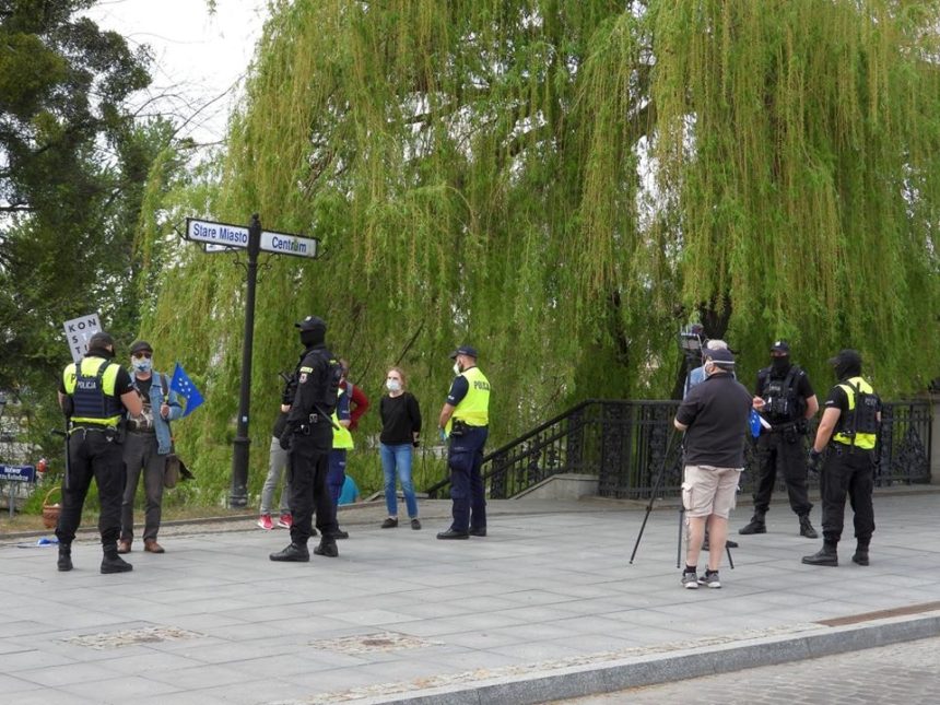 Marszałek domaga się wyjaśnień od wojewody z powodu działań Policji