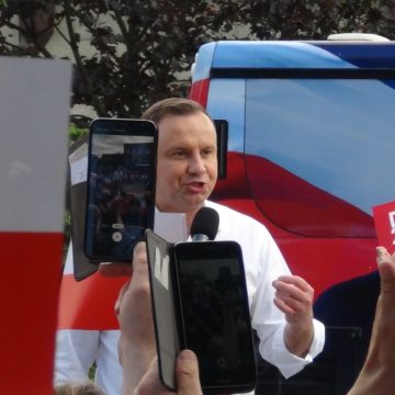 Exit Poll: Wygrywa Andrzej Duda