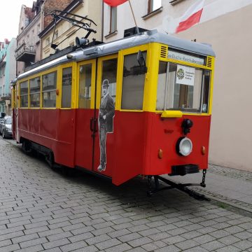 Po interwencji radnego zabytkowy tramwaj odzyskał blask