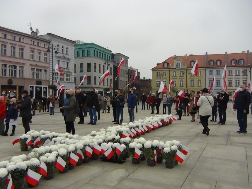 Podkreślają, że dzieje Polski zawsze łączyły się z katolicyzmem