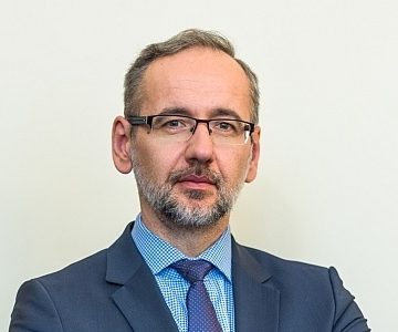 Niedzielski: wprowadzone obostrzenia wpłynęły na ograniczenie mobilności społeczeństwa