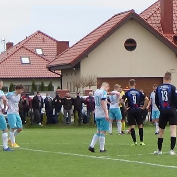 Powoli końca dobiega pandemiczny sezon piłkarski. Tak będą wyglądać awanse i spadki