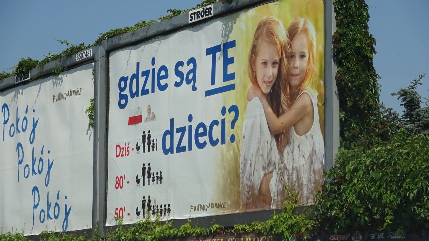 Gdzie są te dzieci? – ogólnopolska kampania bilboardowa