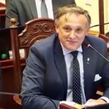 5f01511cafdc33ab46e8bb5934f13850 Były szef klubu radnych PiS w rejestrze wpłat partii. Rekordzista jest z innej formacji