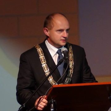 Marszałek wzywa do walki o zmianę przebiegu Kolei Dużych Prędkości