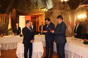 721703c6cefe7bb6c7e6908eee757513