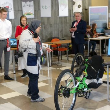 Na Politechnice goszczą młodzi wynalazcy z wielu krajów świata