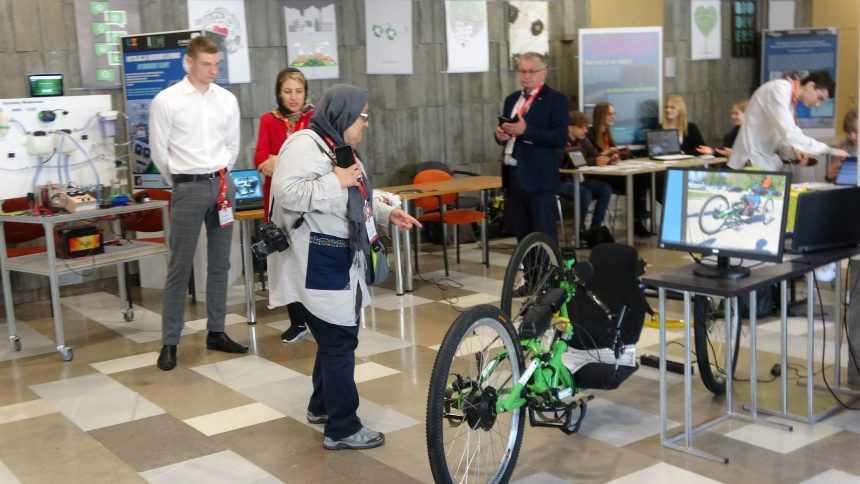 Na Politechnice goszczą młodzi wynalazcy z wielu krajów świata