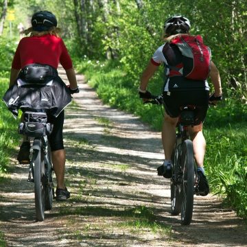 Rower trekkingowy – wybór dla każdego miłośnika turystyki i nie tylko