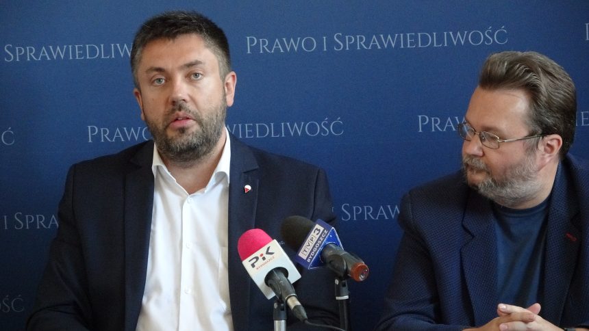 Radni PiS-u zarzucają, że ratusz w swoich mediach reklamuje alkohol. Sprawie przyjrzy się prokuratura