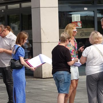 Politycy z regionu ruszyli do zbiórki podpisów