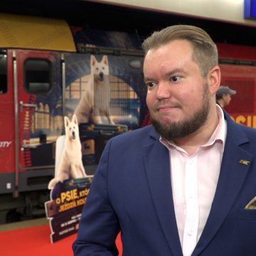 O psach, które jeżdżą koleją