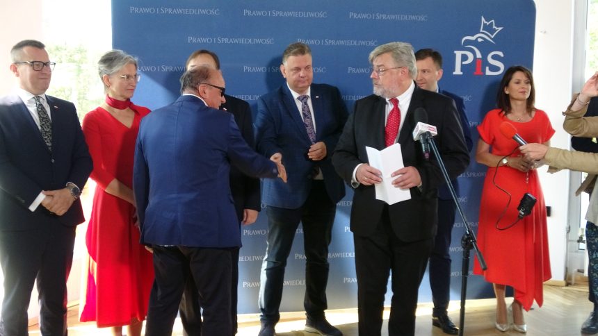 W sprawie Latosa wiele niedomówień. Kozanecka niżej za karę