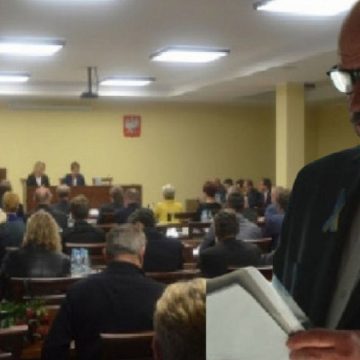 Sołtys Grodztwa chce aby radni oddali pieniądze za komisję