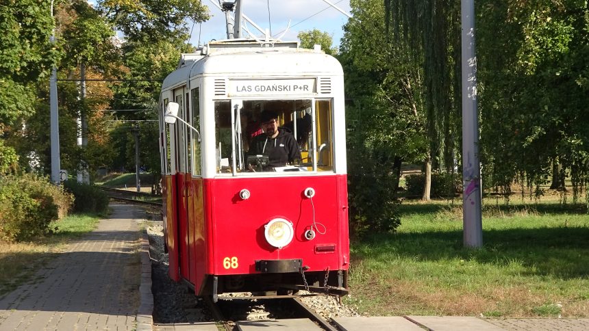 Zabytkowym tramwajem można się przejechać za darmo, a przy okazji uzyskać wsparcia psychologicznego