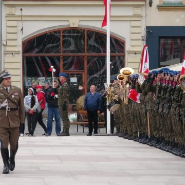 Inspektorat Wsparcia Sił Zbrojnych obchodzi jubileusz. Otrzymał od społeczeństwa nowy sztandar
