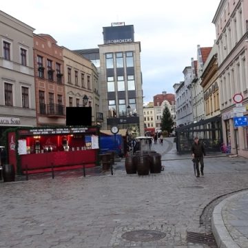 Mamy stanowisko – budka  z piwem na jarmarku narusza prawo