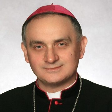 Bp. Włodarczyk wzywa wiernych do refleksji: Zamiast języka pogardy używajmy języka Jezusa