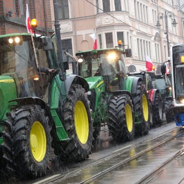 Dlaczego rolnicy w Europie protestują?