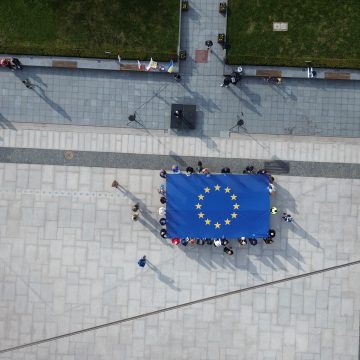 Odśpiewali hymn Unii Europejskiej w rocznicę Traktatów Rzymskich i wyrazili poparcie dla Ukrainy w Unii