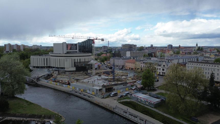 Debata o przyszłości Placu Teatralnego była żywa, ale nie przyniosła przełomu