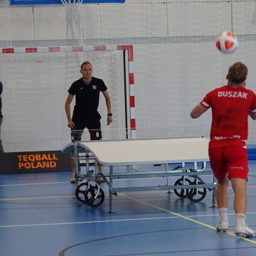 Mistrz świata w Teqball-u zmierzył się z pomocnikiem Zawiszy na inaugurację Festiwalu Kultury Węgierskiej w Bydgoszczy